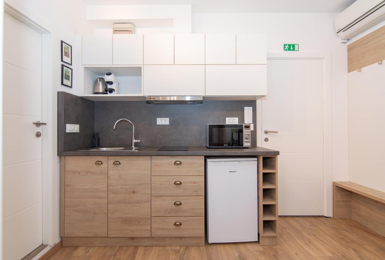 Casa Mia - Apartments & Suites Koper Extérieur photo