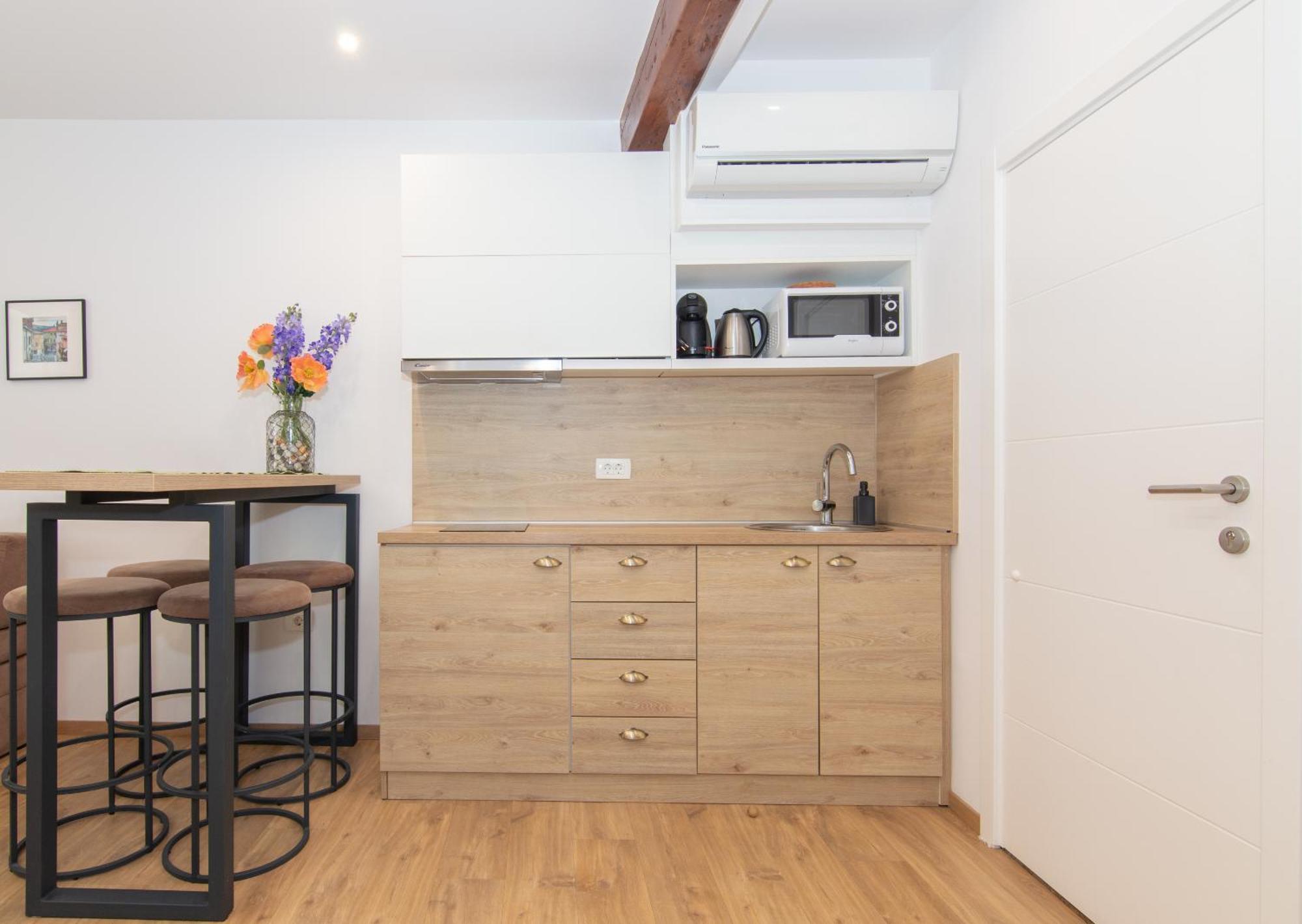 Casa Mia - Apartments & Suites Koper Extérieur photo