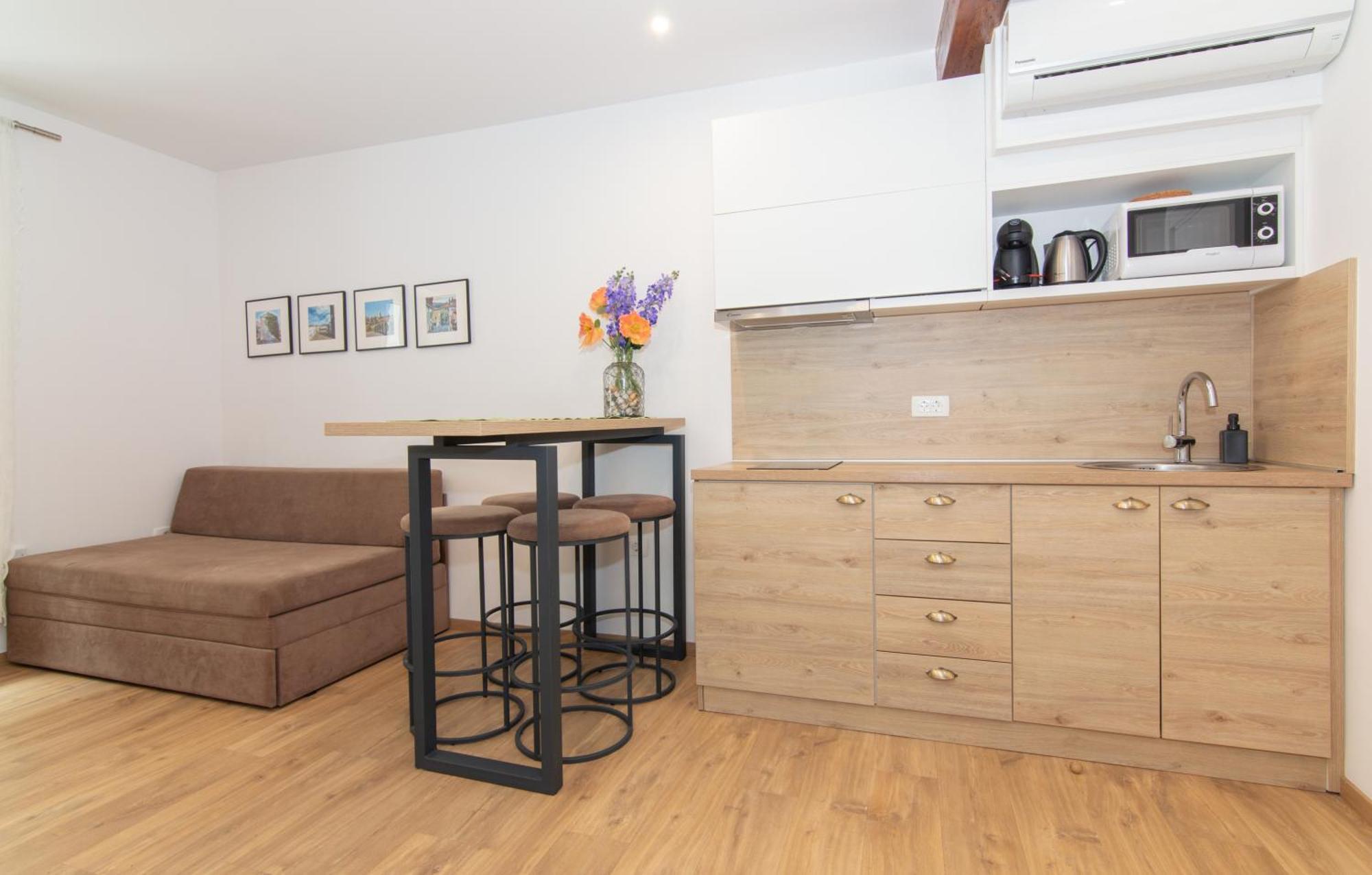 Casa Mia - Apartments & Suites Koper Extérieur photo